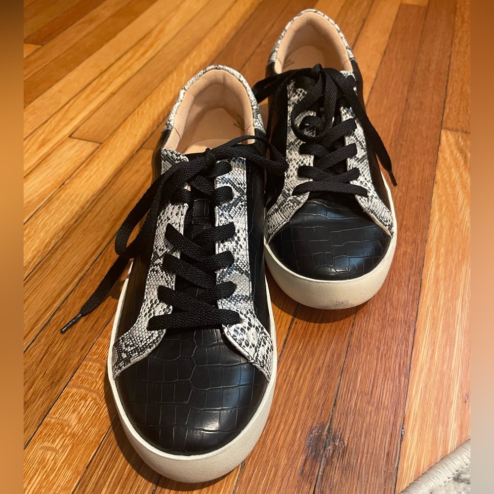 Pennelope Black and White Women's Sneakers